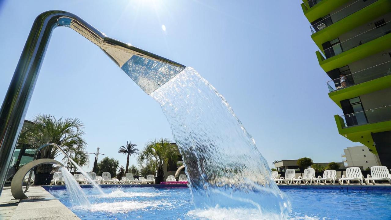 Alezzi Beach Resort Нэводари Экстерьер фото